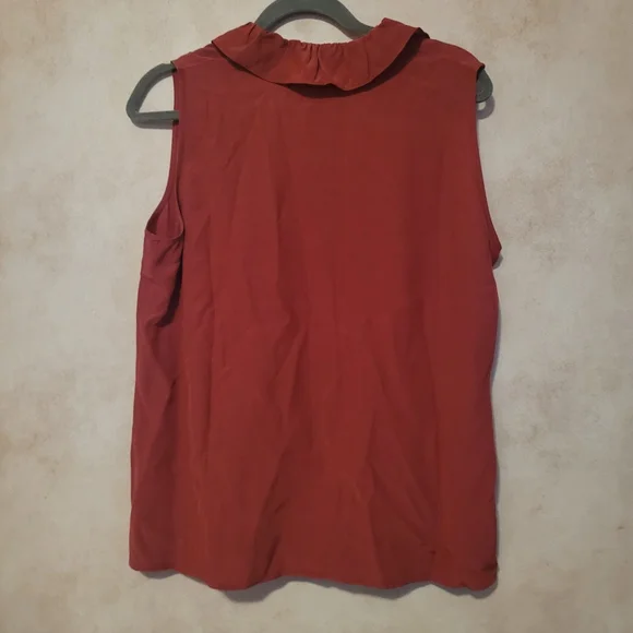 Cabi Red Scorch Top Women's Sleeveless Blouse 4733 Size Medium - Picture 2 of 4
